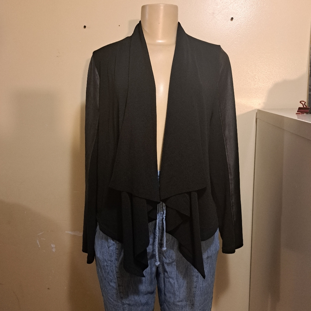 ✅️2 X $12 Shinestar black stretchy cardigan M